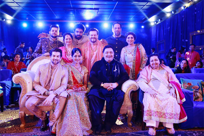 neilrukminiwedding:rishikapoorpamelachoprasingattheirsangeetceremony